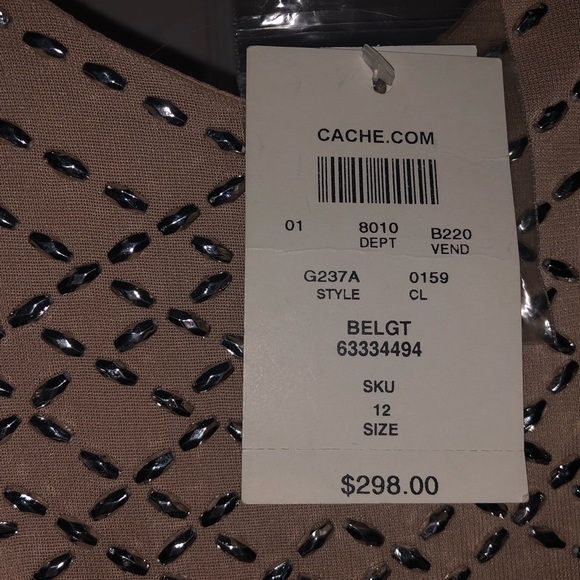 Stunning evening gown.. - Picture 5 of 8